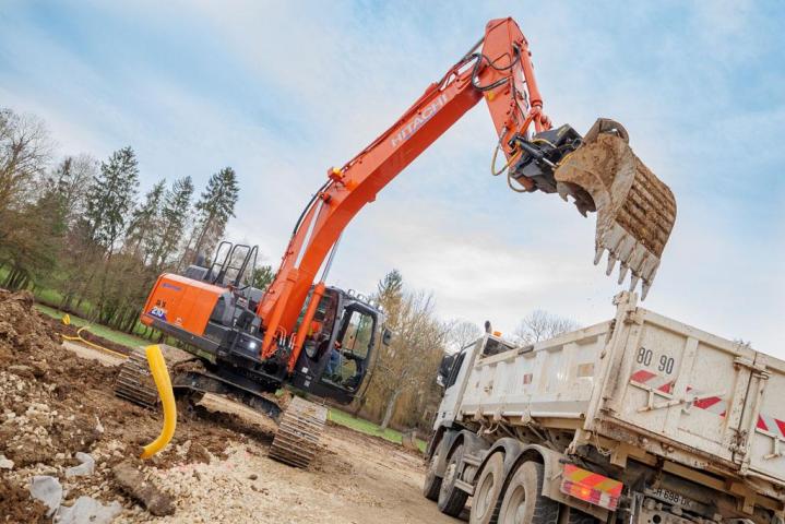 Location de matériel TP avec chauffeur Metz